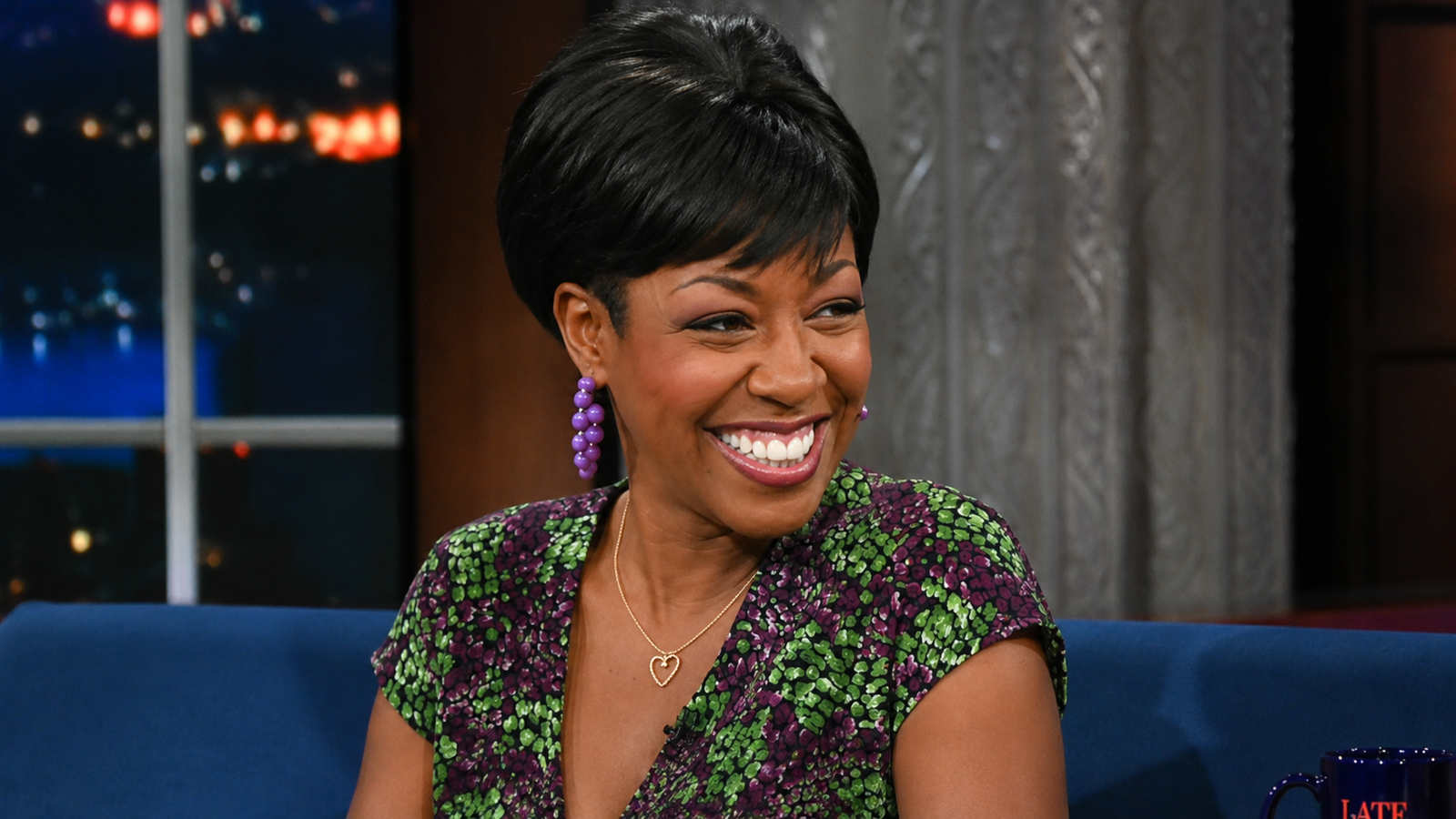 Tichina Arnold em uma entrevista de TV